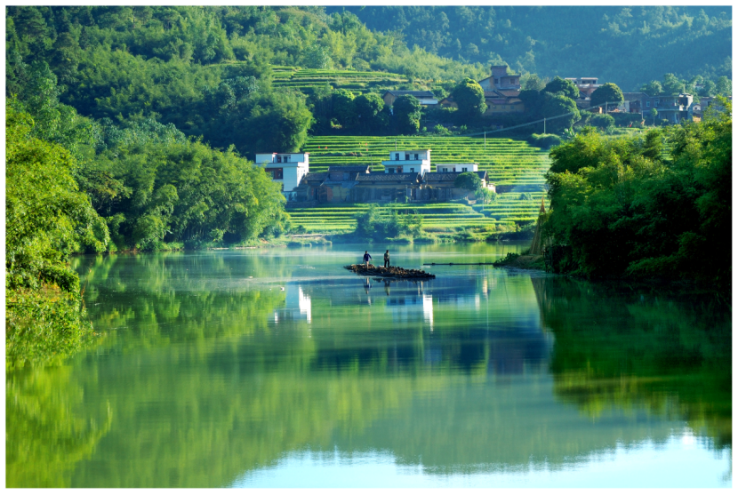 广东肇庆市，一个历史悠久且风景如画的地方，以其独特的自然景观和人文风情吸引着无数游客。这里，山峦起伏，江河纵横，古迹众多，现代气息与传统文化交融，让人流连忘返。